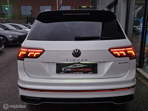 Volkswagen Tiguan 1.4 TSI eHybrid R-Line Panorama/Leder/HUD/Black style ActivLease financial lease