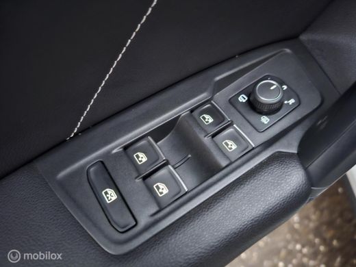 Volkswagen Tiguan 1.4 TSI eHybrid R-Line Panorama/Leder/HUD/Black style ActivLease financial lease