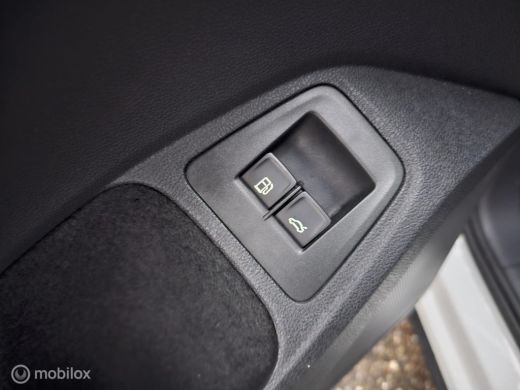 Volkswagen Tiguan 1.4 TSI eHybrid R-Line Panorama/Leder/HUD/Black style ActivLease financial lease