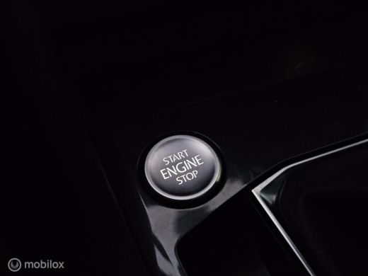 Volkswagen Tiguan 1.4 TSI eHybrid R-Line Panorama/Leder/HUD/Black style ActivLease financial lease