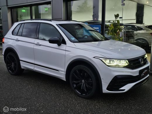 Volkswagen Tiguan 1.4 TSI eHybrid R-Line Panorama/Leder/HUD/Black style ActivLease financial lease