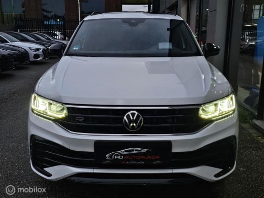 Volkswagen Tiguan 1.4 TSI eHybrid R-Line Panorama/Leder/HUD/Black style ActivLease financial lease