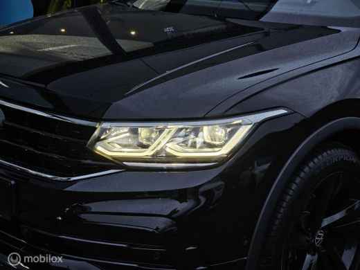 Volkswagen Tiguan 1.5 TSI R-Line Panorama/Harman Kardon/HUD/Black Style ActivLease financial lease