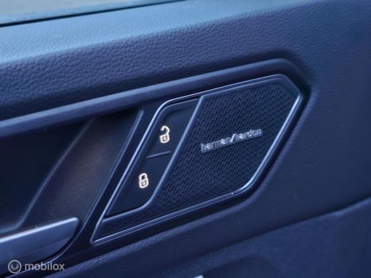 Volkswagen Tiguan 1.5 TSI R-Line Panorama/Harman Kardon/HUD/Black Style ActivLease financial lease