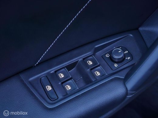 Volkswagen Tiguan 1.5 TSI R-Line Panorama/Harman Kardon/HUD/Black Style ActivLease financial lease