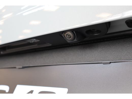 Volvo  EC40 175 kW 238PK Plus Black Edition | Black Pack | Getint Glas | Climate | HK Audio ActivLease financial lease