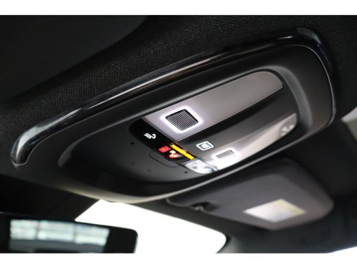 Volvo  EC40 175 kW 238PK Plus Black Edition | Black Pack | Getint Glas | Climate | HK Audio ActivLease financial lease