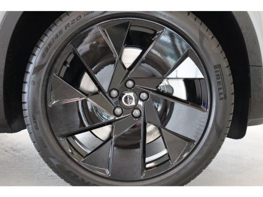 Volvo  EC40 175 kW 238PK Plus Black Edition | Black Pack | Getint Glas | Climate | HK Audio ActivLease financial lease