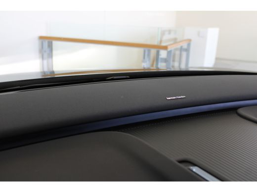 Volvo  EX30 Extended Range 272PK Europa Plus 69kWh Elek Stoelen | Stoel & Stuurverwarming | HK Audio | Elektr... ActivLease financial lease