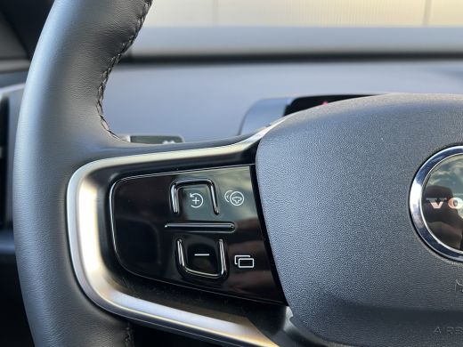 Volvo  EX30 Single Motor Extended Range Ultra 69 kWh | Panoramadak | Elektrisch verstelbare stoelen | Harman ... ActivLease financial lease