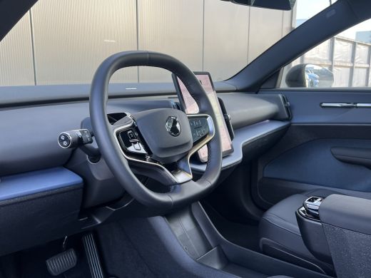 Volvo  EX30 Single Motor Extended Range Ultra 69 kWh | Panoramadak | Elektrisch verstelbare stoelen | Harman ... ActivLease financial lease