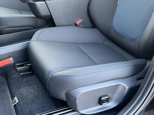 Volvo  EX30 Single Motor Extended Range Ultra 69 kWh | Panoramadak | Elektrisch verstelbare stoelen | Harman ... ActivLease financial lease