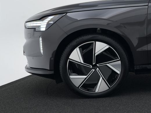 Volvo  EX90 Twin Motor Plus 7p. 111 kWh | Luchtvering | 22" | Bose Sound | Trekhaak | Panoramadak | Head-Up ActivLease financial lease