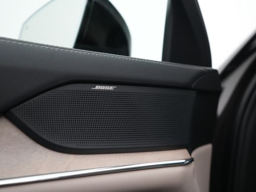 Volvo  EX90 Twin Motor Plus 7p. 111 kWh | Luchtvering | 22" | Bose Sound | Trekhaak | Panoramadak | Head-Up ActivLease financial lease