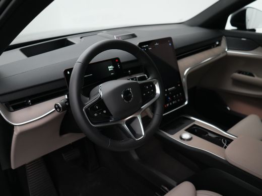 Volvo  EX90 Twin Motor Plus 7p. 111 kWh | Luchtvering | 22" | Bose Sound | Trekhaak | Panoramadak | Head-Up ActivLease financial lease