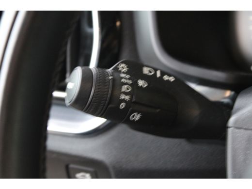 Volvo  V60 2.0 B3 Momentum Advantage | Adaptieve cruise control | Apple carplay & Android auto | Keyless Sta... ActivLease financial lease