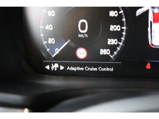 Volvo  V60 2.0 B3 Momentum Advantage | Adaptieve cruise control | Apple carplay & Android auto | Keyless Sta... ActivLease financial lease