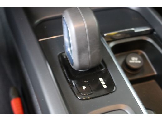 Volvo  V60 2.0 B3 Momentum Advantage | Adaptieve cruise control | Apple carplay & Android auto | Keyless Sta... ActivLease financial lease