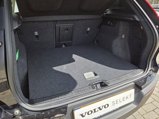 Volvo  XC40 T2 Momentum Business | 19'' | Intellisafe | Keyless | VolvoSelekt! ActivLease financial lease