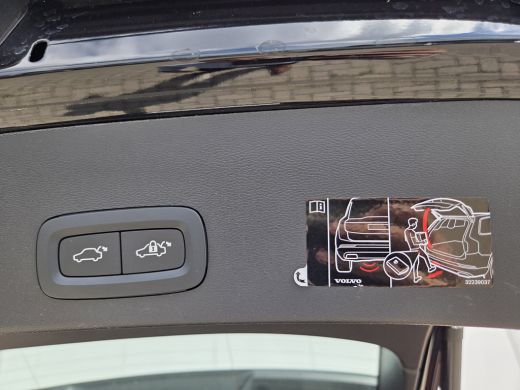 Volvo  XC40 T2 Momentum Business | 19'' | Intellisafe | Keyless | VolvoSelekt! ActivLease financial lease