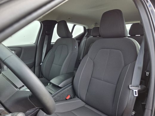 Volvo  XC40 T2 Momentum Business | 19'' | Intellisafe | Keyless | VolvoSelekt! ActivLease financial lease