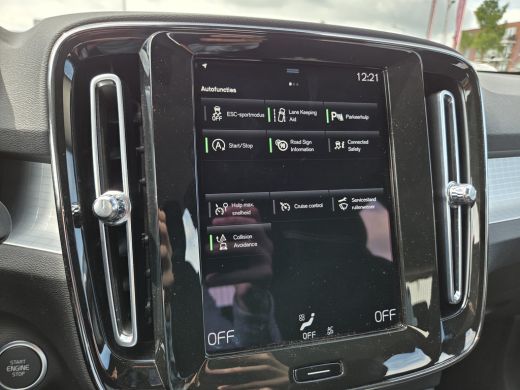 Volvo  XC40 T2 Momentum Business | 19'' | Intellisafe | Keyless | VolvoSelekt! ActivLease financial lease