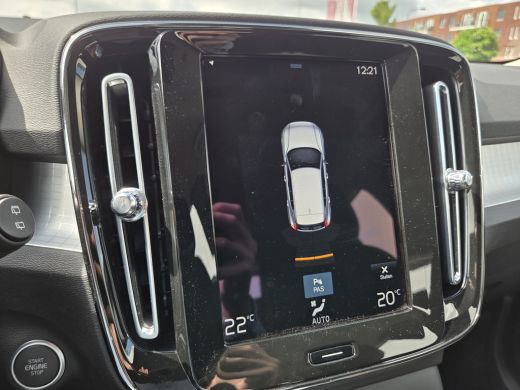 Volvo  XC40 T2 Momentum Business | 19'' | Intellisafe | Keyless | VolvoSelekt! ActivLease financial lease