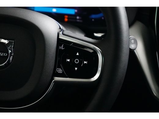 Volvo  XC60 2.0 T6 Plug-in hybrid AWD Ultimate Bright | Harman Kardon | Luchtvering | Panoramadak | ActivLease financial lease