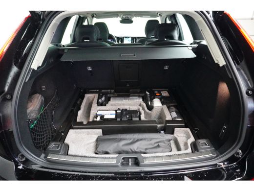 Volvo  XC60 2.0 T6 Plug-in hybrid AWD Ultimate Bright | Harman Kardon | Luchtvering | Panoramadak | ActivLease financial lease