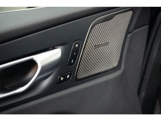 Volvo  XC60 2.0 T6 Plug-in hybrid AWD Ultimate Bright | Harman Kardon | Luchtvering | Panoramadak | ActivLease financial lease