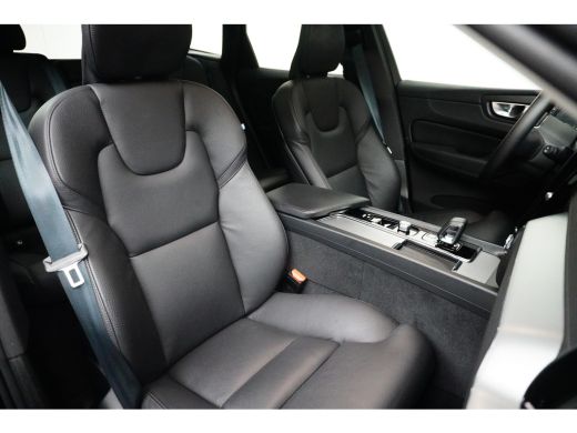 Volvo  XC60 2.0 T6 Plug-in hybrid AWD Ultimate Bright | Harman Kardon | Luchtvering | Panoramadak | ActivLease financial lease