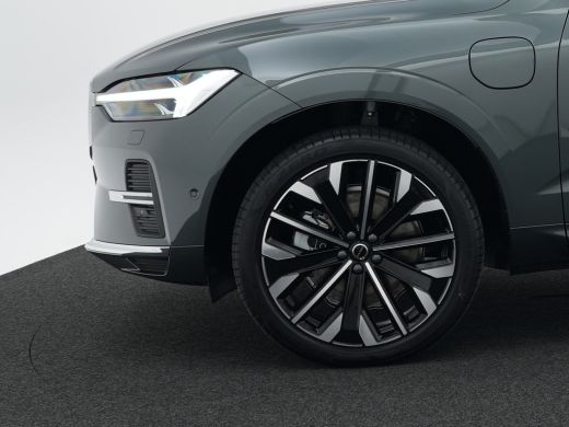 Volvo  XC60 T6 AWD Ultra Dark Luchtvering | 22" LM Velgen | B&W Audio | Trekhaak ActivLease financial lease