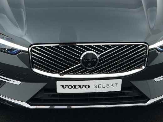 Volvo  XC60 T6 AWD Ultra Dark Luchtvering | 22" LM Velgen | B&W Audio | Trekhaak ActivLease financial lease
