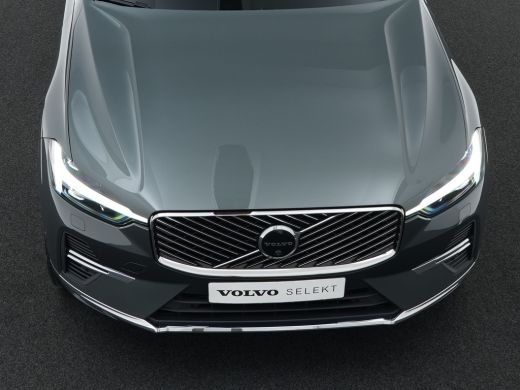 Volvo  XC60 T6 AWD Ultra Dark Luchtvering | 22" LM Velgen | B&W Audio | Trekhaak ActivLease financial lease