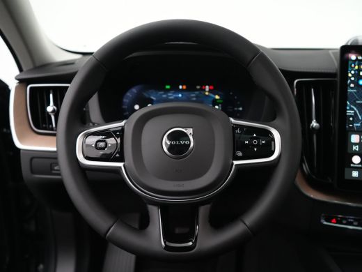 Volvo  XC60 T6 AWD Ultra Dark Luchtvering | 22" LM Velgen | B&W Audio | Trekhaak ActivLease financial lease