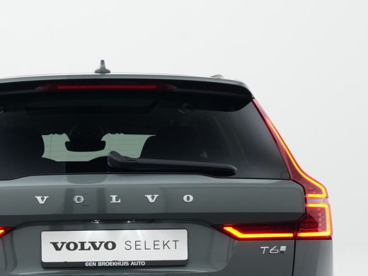 Volvo  XC60 T6 AWD Ultra Dark Luchtvering | 22" LM Velgen | B&W Audio | Trekhaak ActivLease financial lease