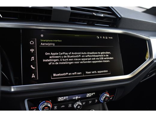 Audi Q3 45 TFSI e S Line | 360 Camera | Lederen Bekleding | Black Optic | Sfeerverlichting | 3X S-Line | ... ActivLease financial lease