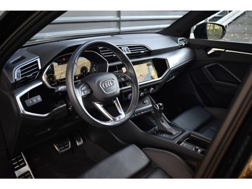 Audi Q3 45 TFSI e S Line | 360 Camera | Lederen Bekleding | Black Optic | Sfeerverlichting | 3X S-Line | ... ActivLease financial lease