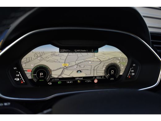 Audi Q3 45 TFSI e S Line | 360 Camera | Lederen Bekleding | Black Optic | Sfeerverlichting | 3X S-Line | ... ActivLease financial lease