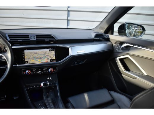 Audi Q3 45 TFSI e S Line | 360 Camera | Lederen Bekleding | Black Optic | Sfeerverlichting | 3X S-Line | ... ActivLease financial lease