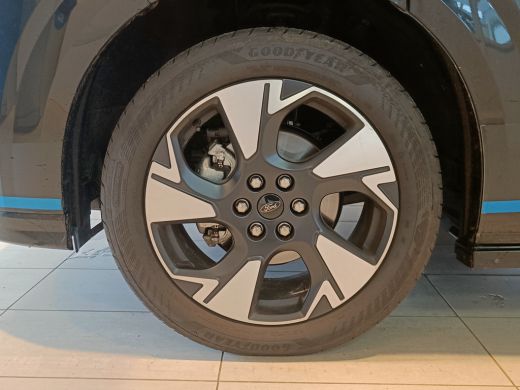 Ford Transit Custom 2.0 TDCI L1H1 Sport Automaat | Trekhaak | Driver Assistance Pack | 3-Persoons | Schuifdeur Links ... ActivLease financial lease