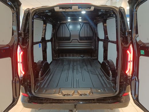 Ford Transit Custom 2.0 TDCI L1H1 Sport Automaat | Trekhaak | Driver Assistance Pack | 3-Persoons | Schuifdeur Links ... ActivLease financial lease