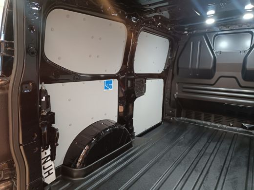 Ford Transit Custom 2.0 TDCI L1H1 Sport Automaat | Trekhaak | Driver Assistance Pack | 3-Persoons | Schuifdeur Links ... ActivLease financial lease