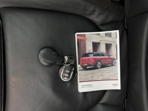 Mini Clubman 2.0 Cooper S ALL4 Premier Plus JCW (INCL-BTW) Aut * PANO | LUXURY-LEATHER | FULL-LED | HEATED-SPO... ActivLease financial lease