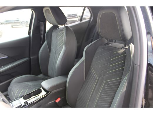 Peugeot e-2008 GT - Electric | Advanced Active Safety Brake met camera en radar | Climate Control | Elektrisch v... ActivLease financial lease