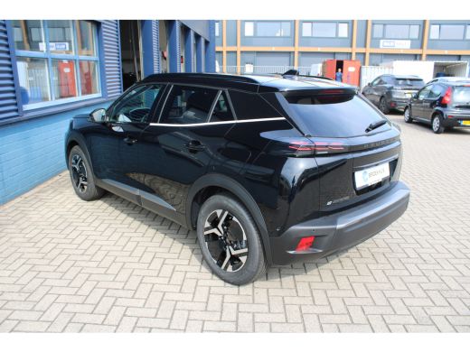 Peugeot e-2008 GT - Electric | Advanced Active Safety Brake met camera en radar | Climate Control | Elektrisch v... ActivLease financial lease