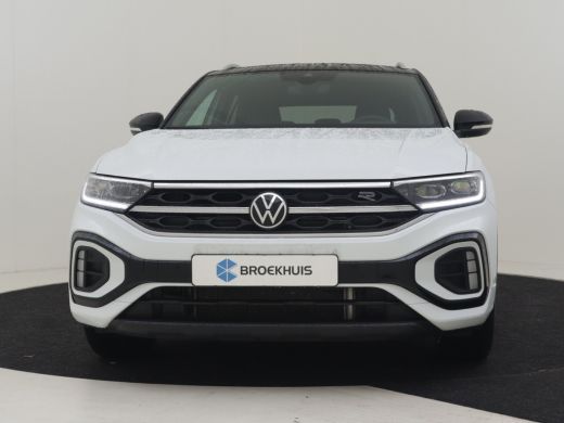 Volkswagen T-Roc R-Line 150pk DSG/AUTO | Trekhaak | Park assist | Adaptief cruise control | Camera achter | Naviga... ActivLease financial lease