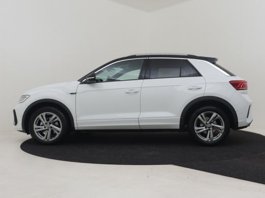 Volkswagen T-Roc R-Line 150pk DSG/AUTO | Trekhaak | Park assist | Adaptief cruise control | Camera achter | Naviga... ActivLease financial lease