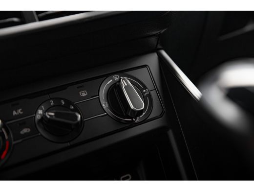 Volkswagen Taigo 1.0 95PK TSI Life | Achteruitrijcamera | Airco | Buitenspiegels elektrisch verstel- en verwarmbaar ActivLease financial lease