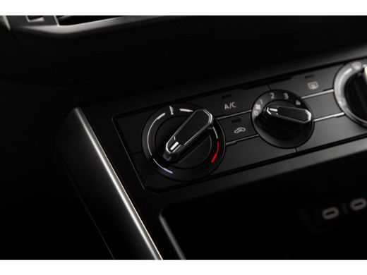 Volkswagen Taigo 1.0 95PK TSI Life | Achteruitrijcamera | Airco | Buitenspiegels elektrisch verstel- en verwarmbaar ActivLease financial lease